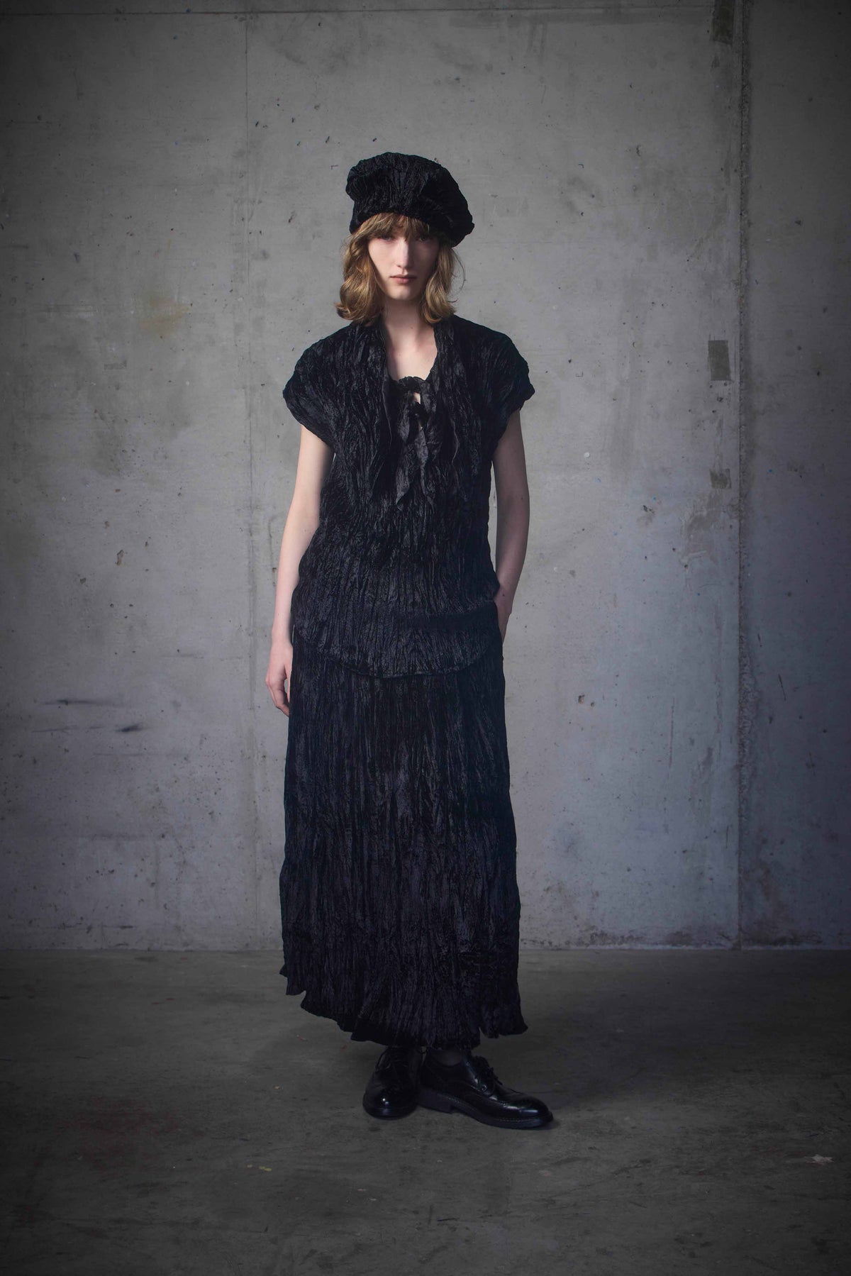Crushed Velvet Skirt - Black